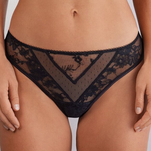 Intimissimi Lingerie 2-piece Balconette Bra (36B) and Panties (M) Set - Picture 9 of 16